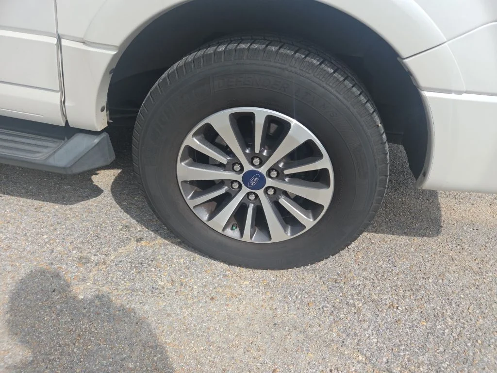 Used 2017 White Ford XLT image 16