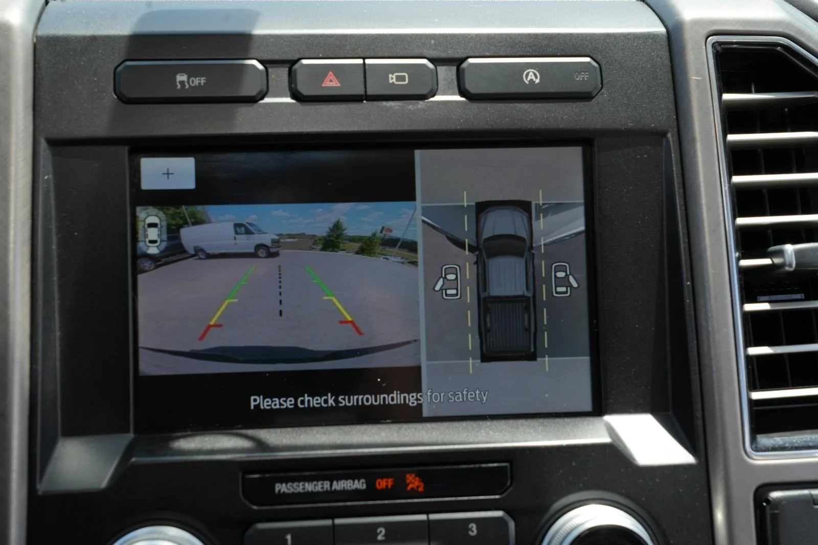 Used 2020 White Ford Limited image 24