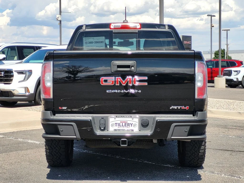Used 2022 Onyx Black GMC AT4 - Leather image 6