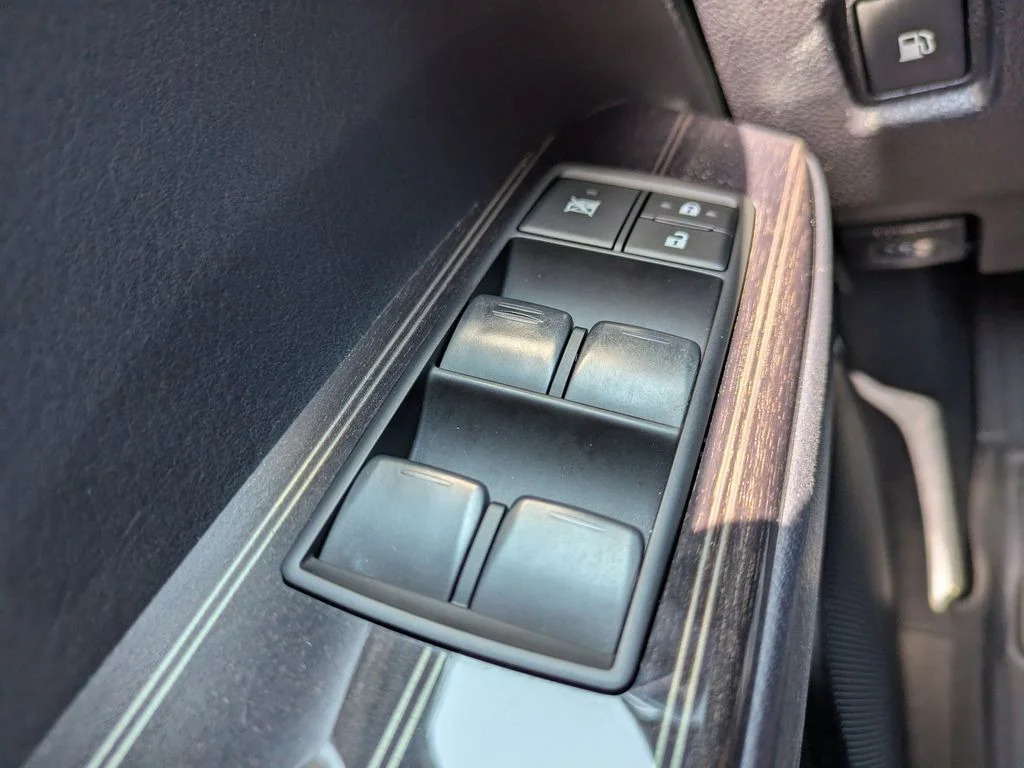 Used 2021 Gray Lexus 460 image 29