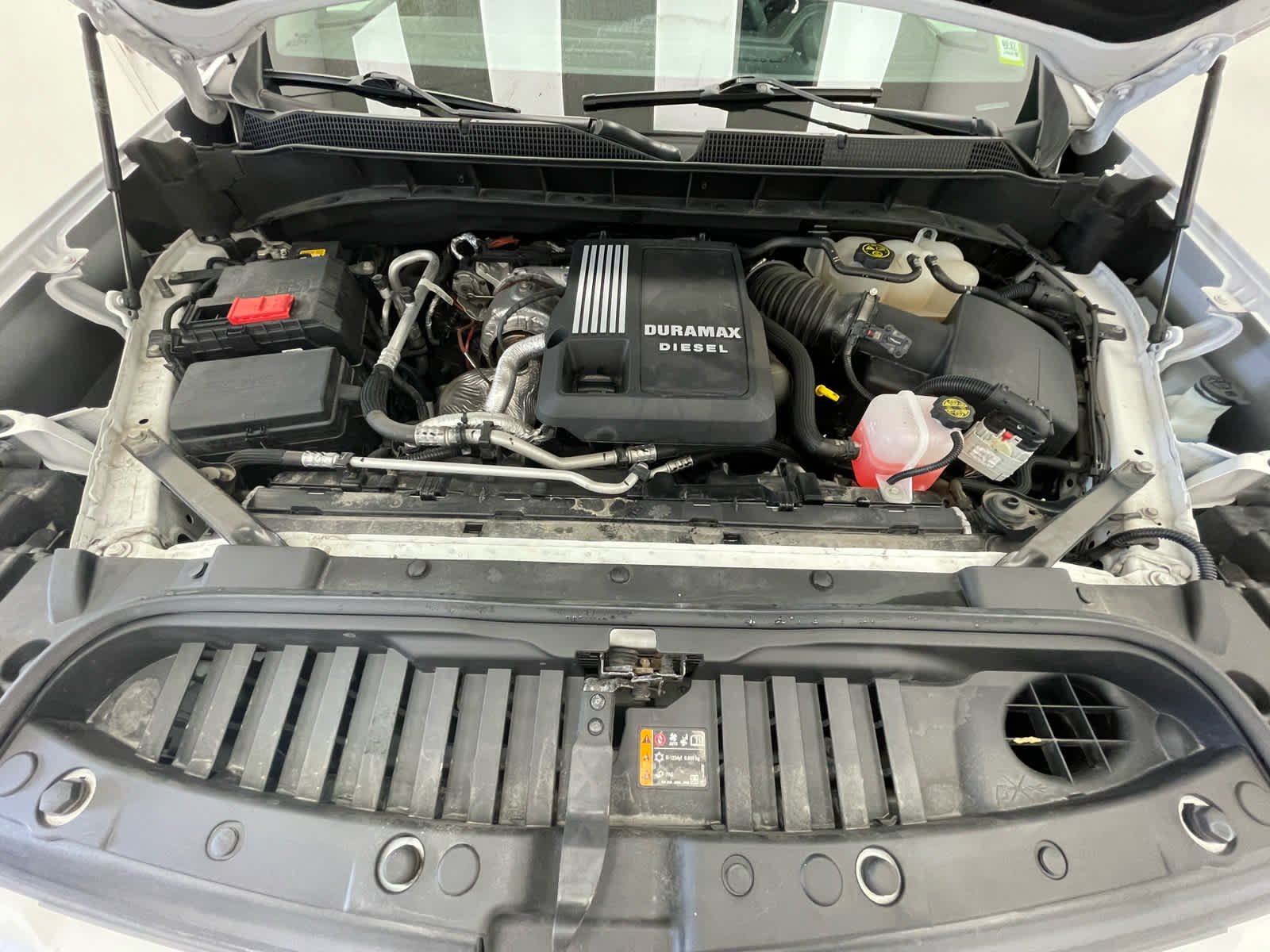 Used 2023 SUMMIT WHITE Chevrolet RST image 17