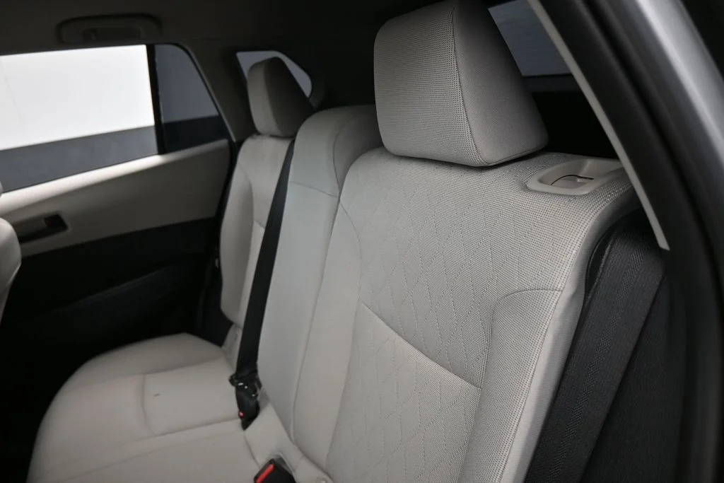 2026 Toyota Corolla Cross L - Photo 27