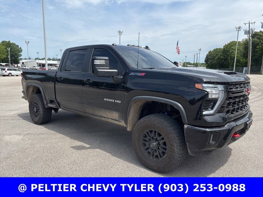 2024 Chevrolet Silverado HD ZR2 4WD Crew Cab Standard Box's photo