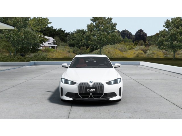 New 2026 Mineral White Metallic BMW eDrive40 image 3