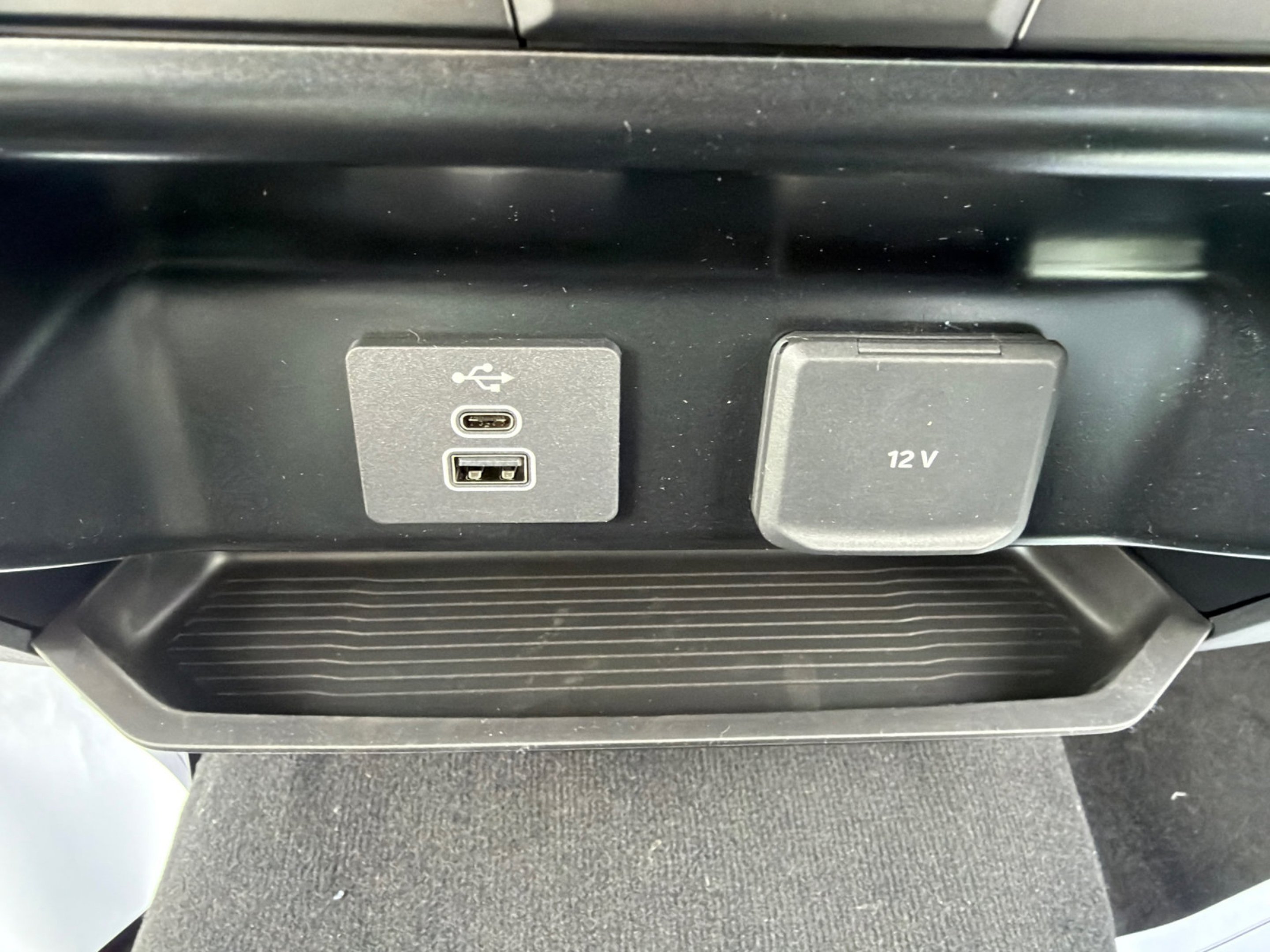 New 2026 Carbonized Gray Metallic Ford F-350® XLT image 28