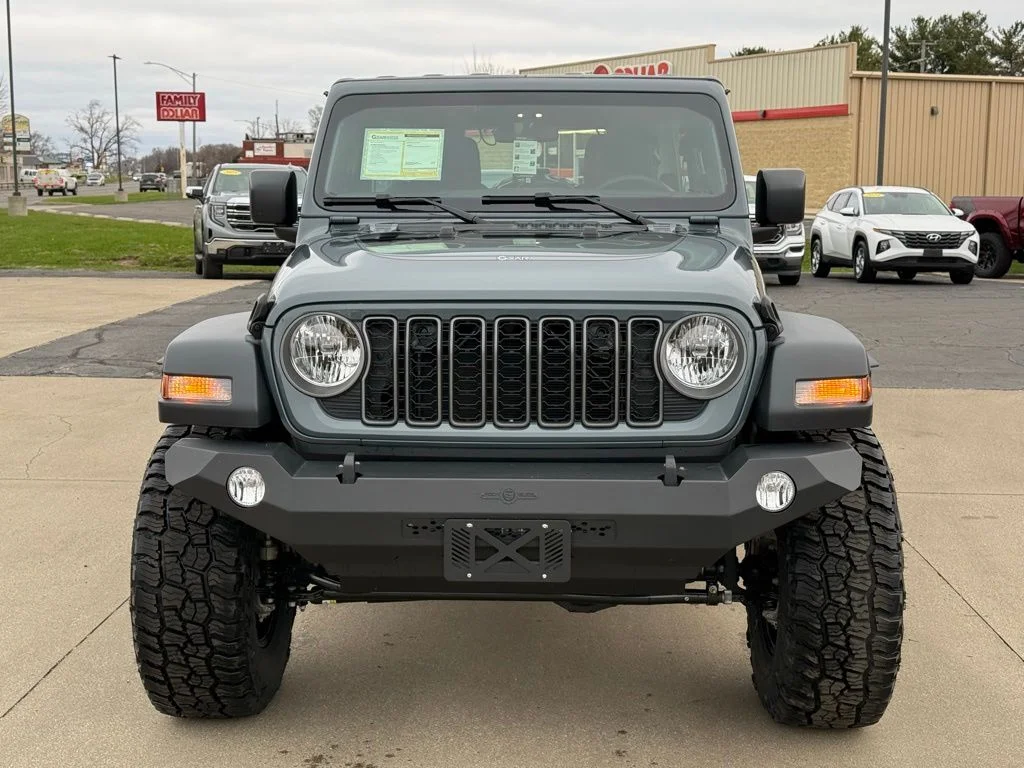New 2026 Anvil Clear-Coat Exterior Paint Jeep Sport image 2