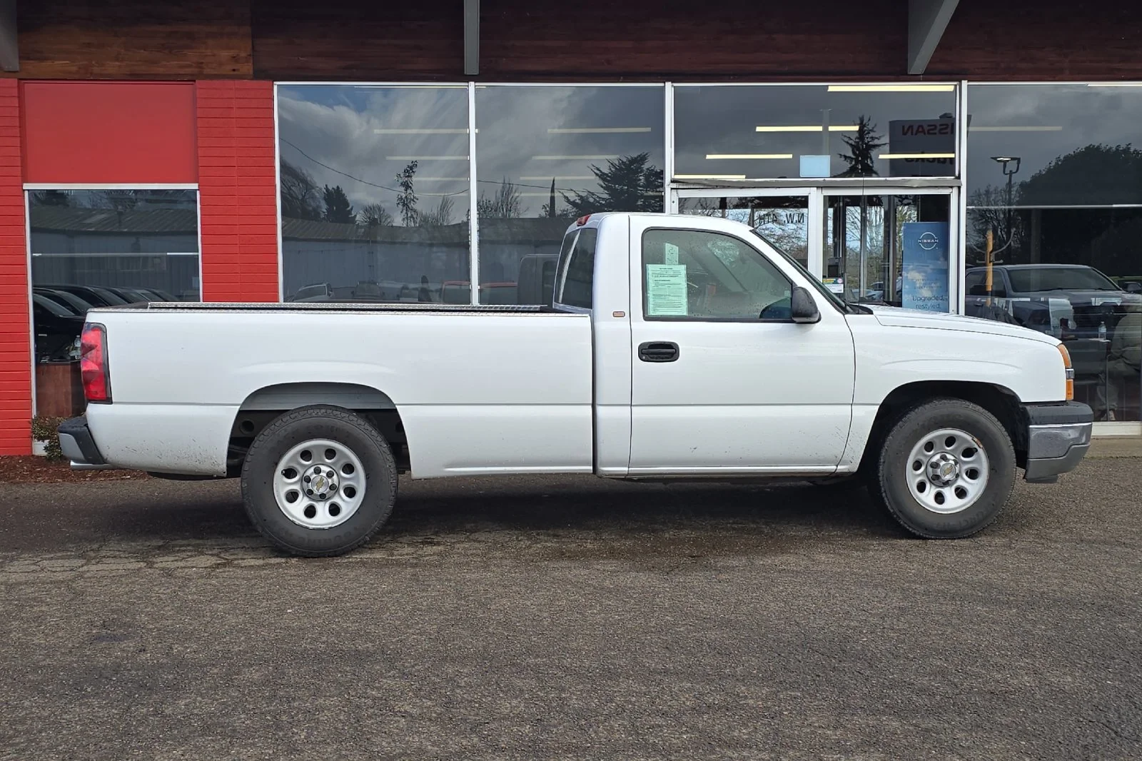 Used 2005 Summit White Chevrolet Work Truck image 3