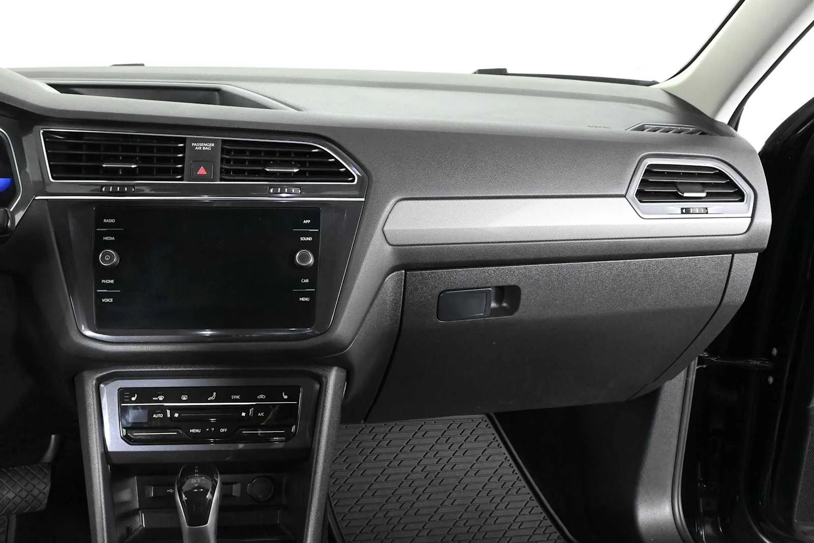 Certified Used 2022 Deep Black Pearl Volkswagen SE image 15