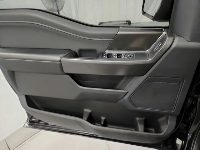 Used 2024 Black Ford XLT image 27