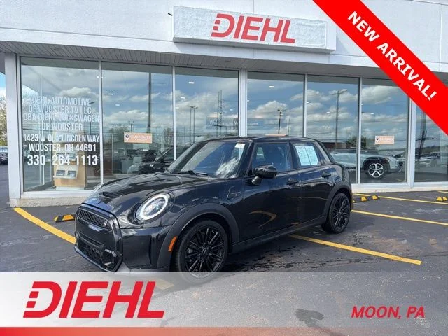 2023 MINI Hardtop 4 Door