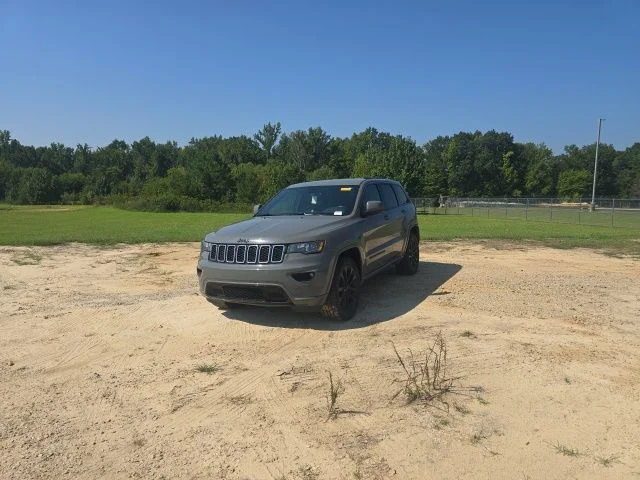 Used 2021 Gray Jeep Laredo X image 2