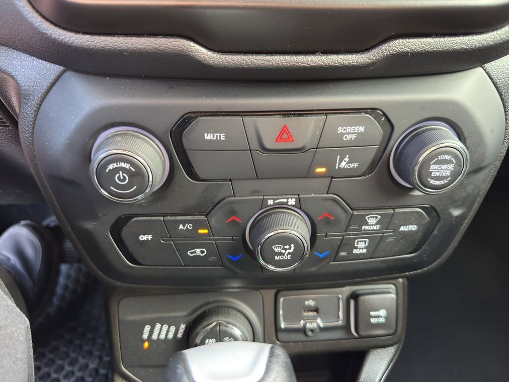 Used 2023 Colorado Red Clearcoat Jeep Trailhawk image 33