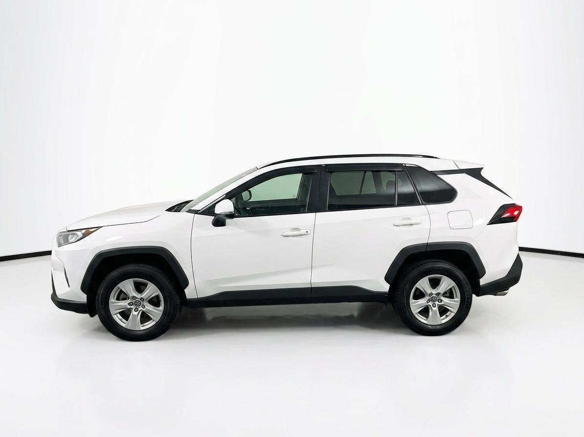 Used 2020 Super White Toyota XLE image 9