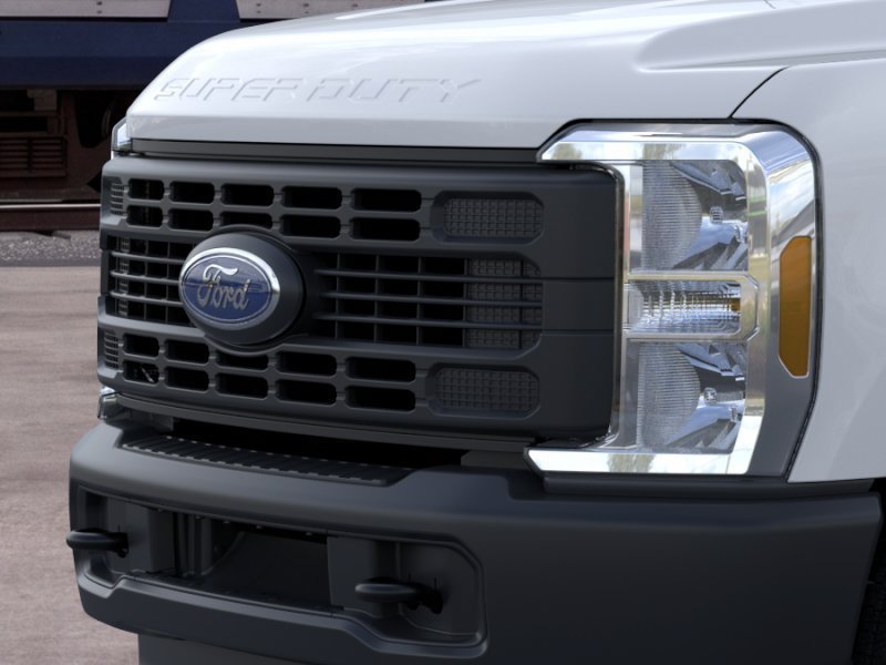New 2026 Oxford White Ford XL image 17