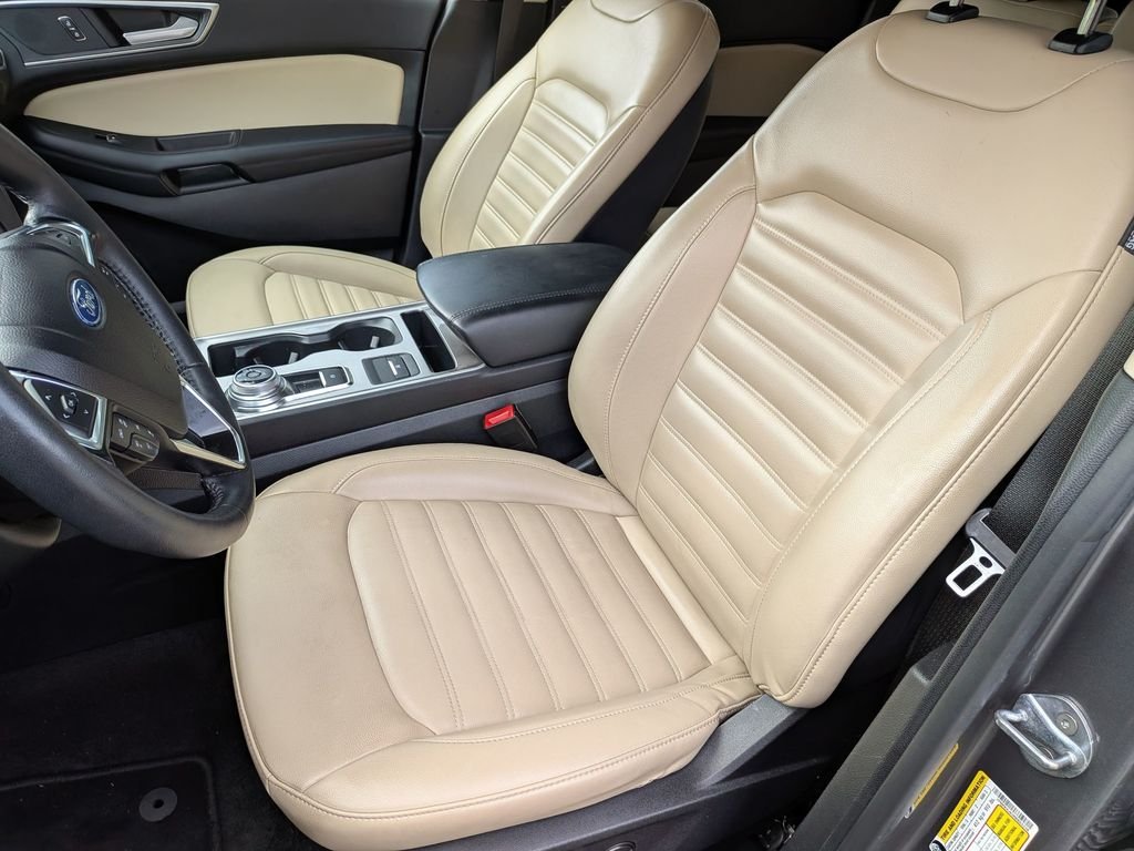 Used 2024 Gray Ford SEL image 33