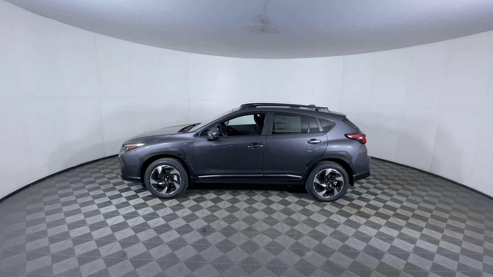 Used 2026 Magnetite Gray Metallic Subaru Limited image 5