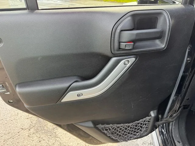 Used 2013 Black Jeep Unlimited Rubicon image 18