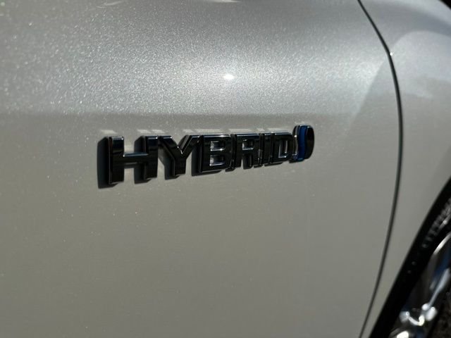 Used 2021 Blizzard Pearl Toyota Limited image 34