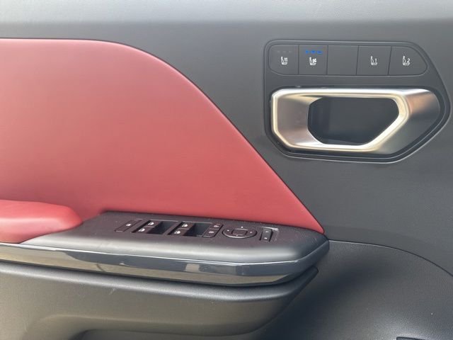 Used 2025 Black Kia GT-Line image 9