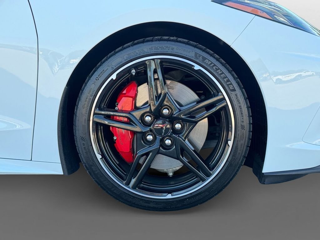 Used 2023 White Chevrolet Stingray image 8