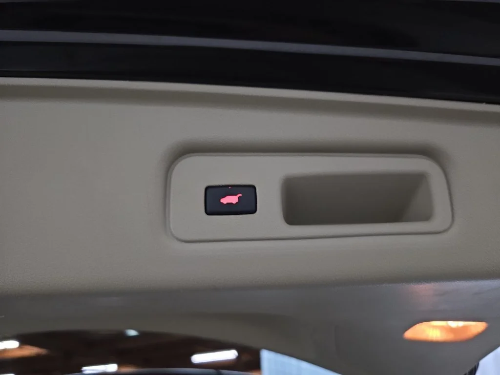 Used 2016 Brown Acura Base image 16
