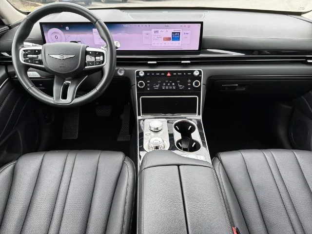 Used 2025 Black Genesis 2.5T image 17
