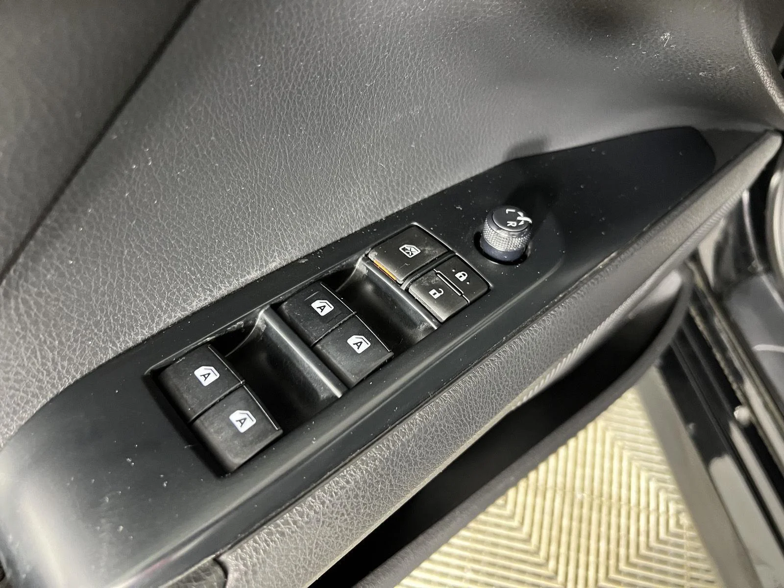 Used 2020 Bk Toyota LE image 26