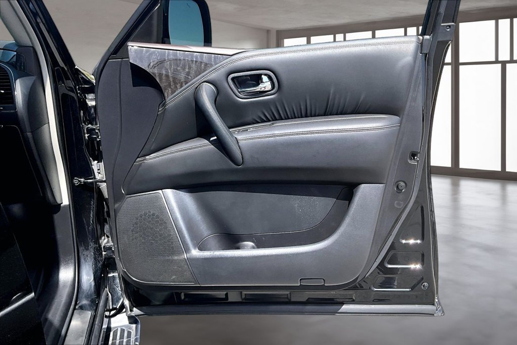 Used 2023 Black Nissan Platinum image 18
