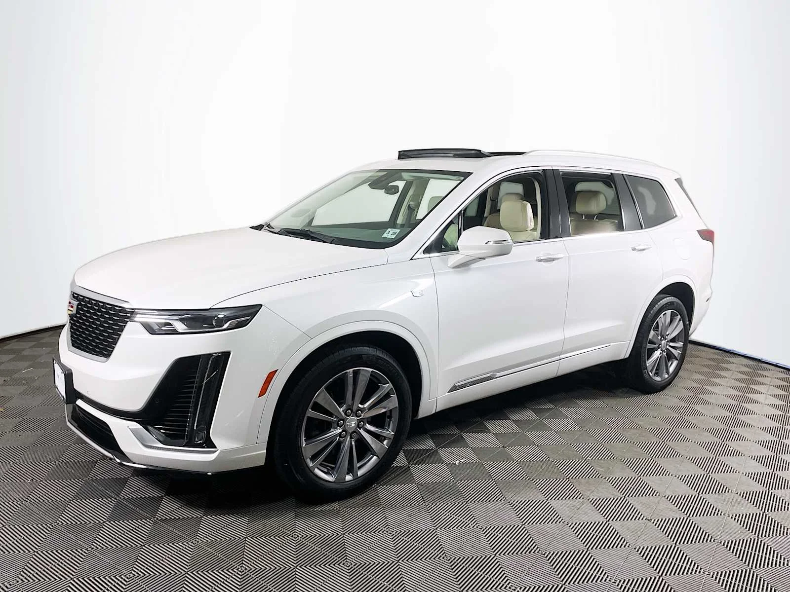 2023 Cadillac XT6 Premium Luxury Auto 4WD's photo