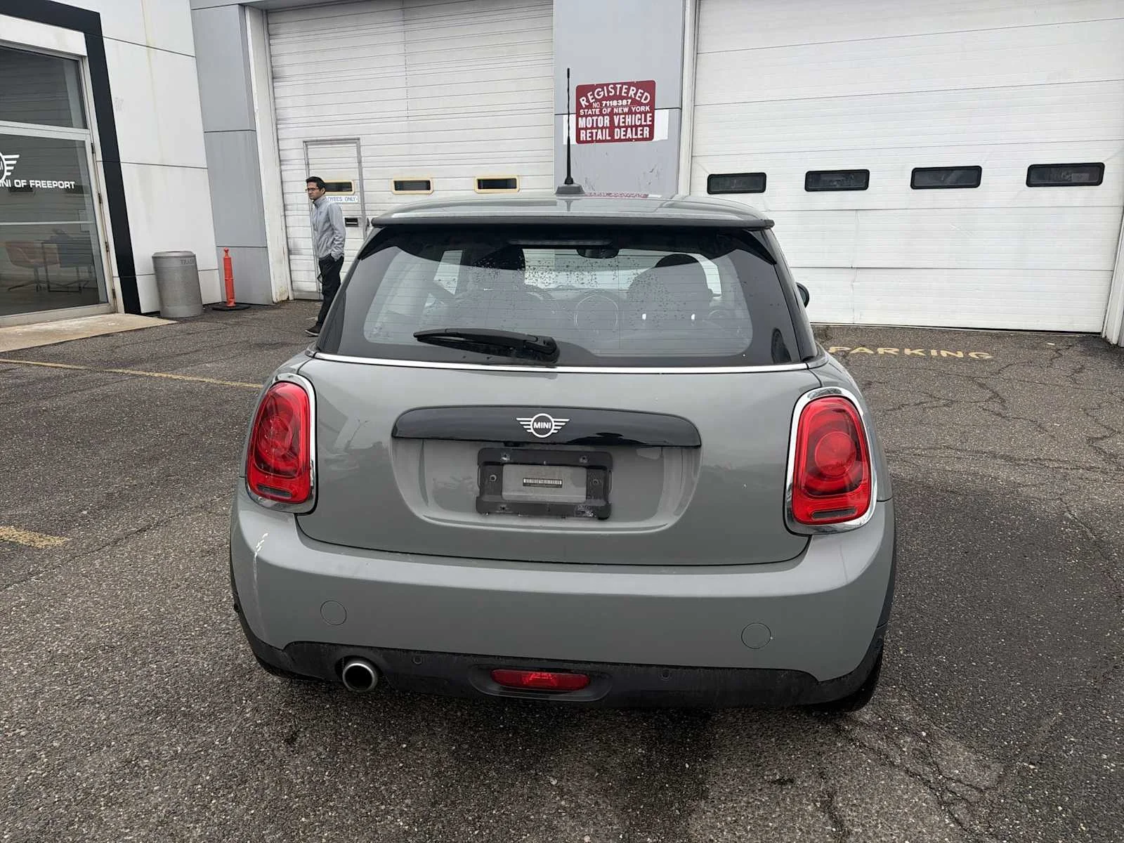 Used 2021 Moonwalk Grey Metallic MINI Cooper image 6
