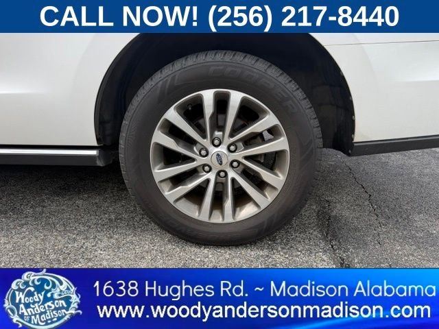 Used 2018 White Platinum Tri-Coat Metallic Ford Limited image 7