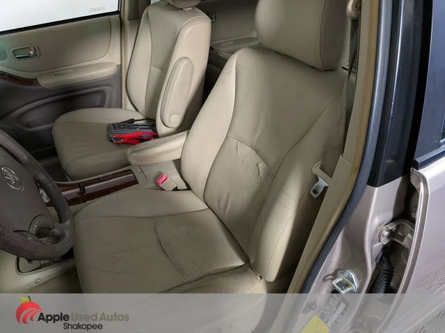 Used 2006 Gold Toyota Limited image 14