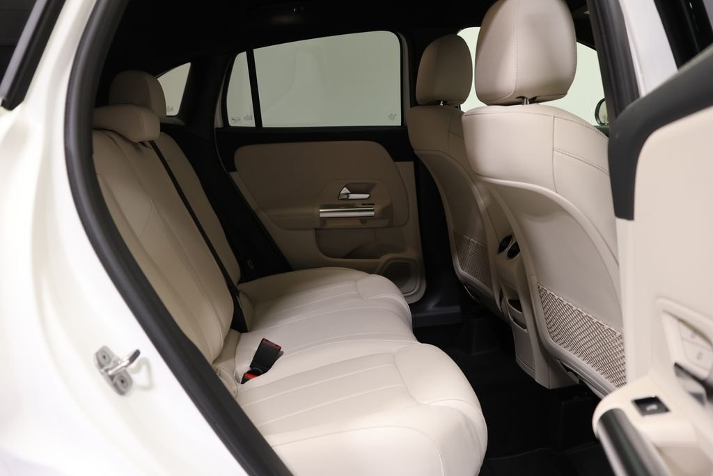 Used 2026 Polar White Mercedes-Benz GLA 250 image 52