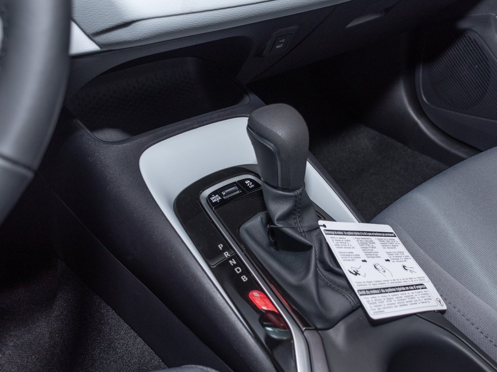 2026 Toyota Corolla SE - Photo 14