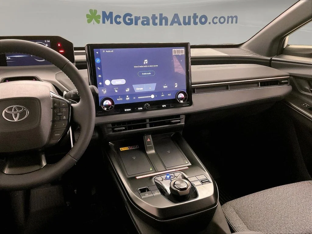 New 2026 Wind Chill Pearl <sup>1</sup> Toyota  XLE image 9