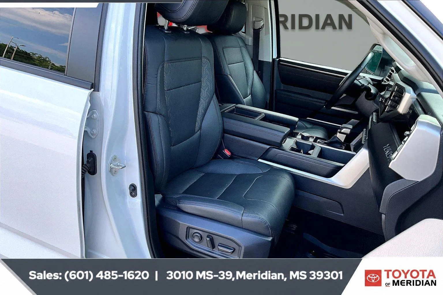 Used 2024 Ice Cap Toyota SR5 image 6
