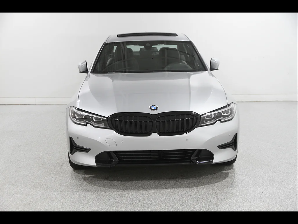 Used 2021 Glacier Silver Metallic BMW 330e xDrive image 2