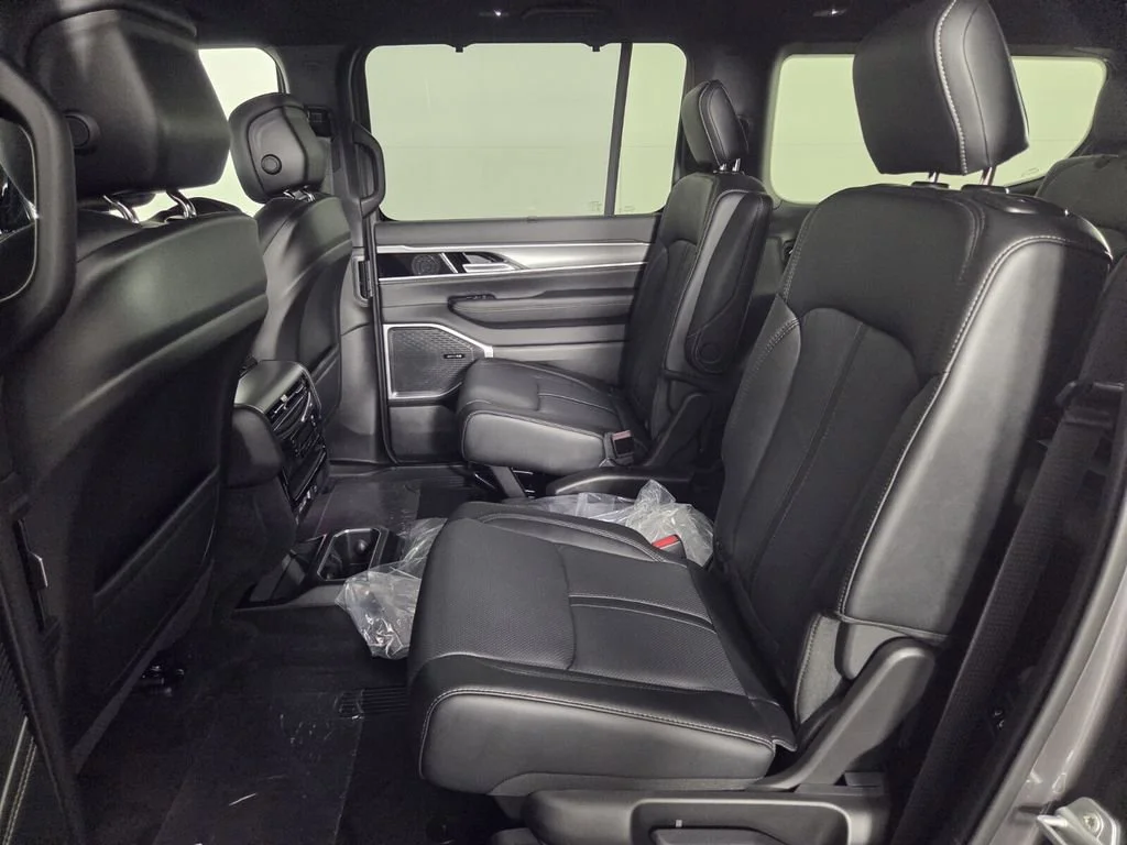 New 2026 Baltic Gray Metallic Clearcoat Jeep Limited Altitude image 16