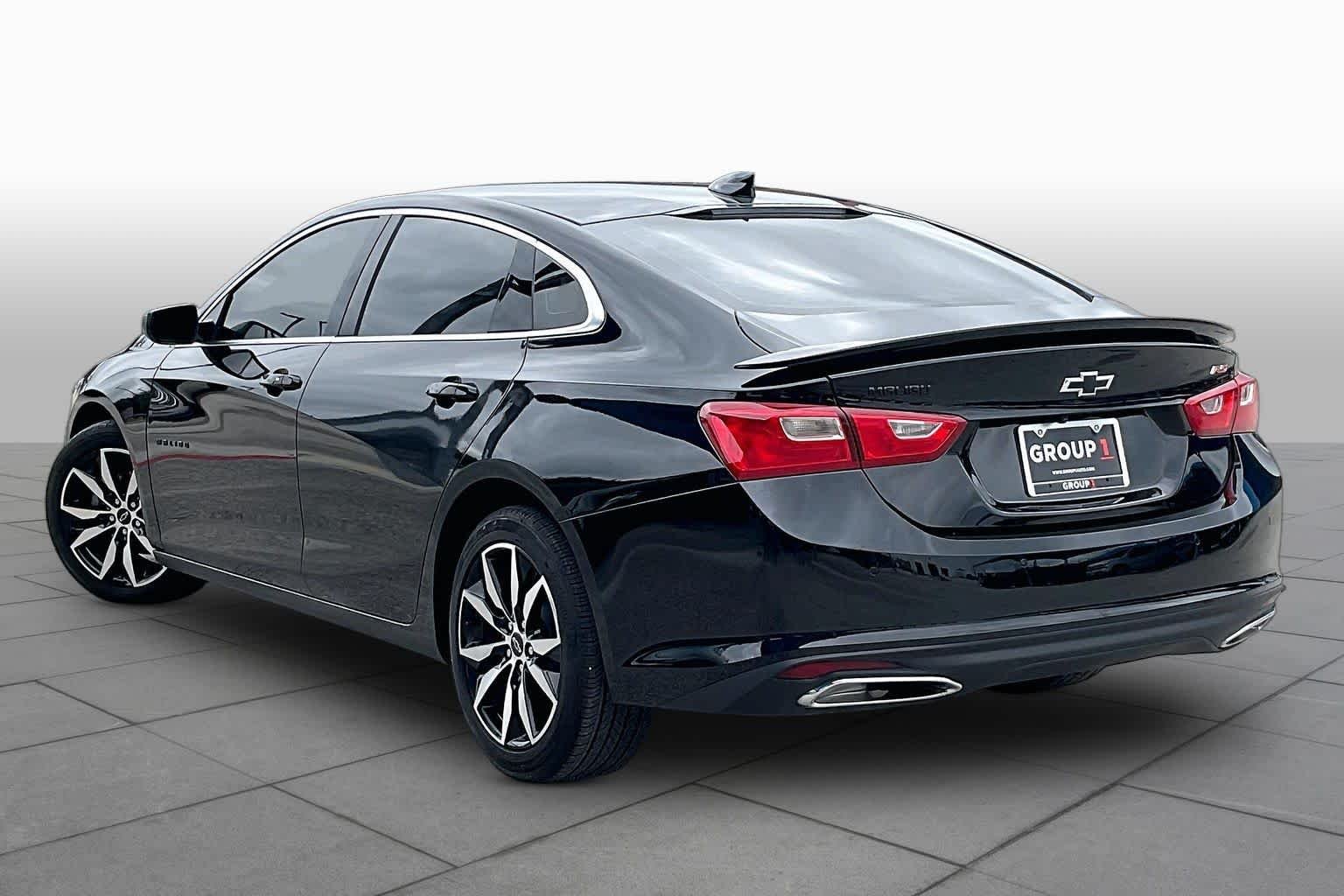 Used 2025 Mosaic Black Metallic Chevrolet RS image 12