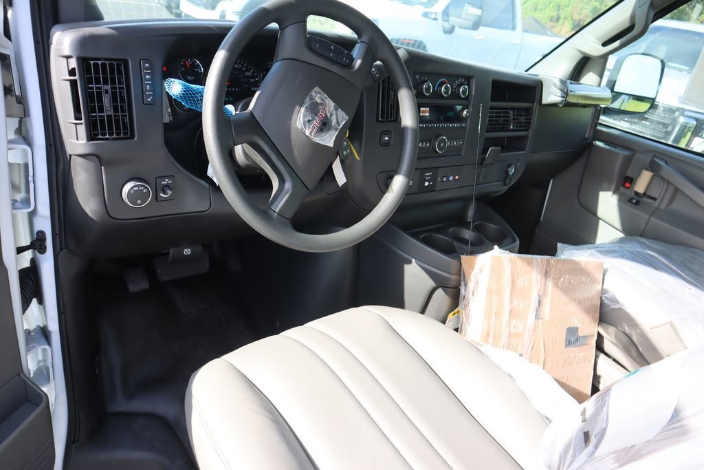 2025 GMC Savana Cargo Work Van - Photo 9