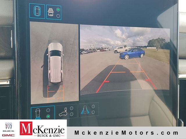 2026 GMC Yukon XL Denali - Photo 17