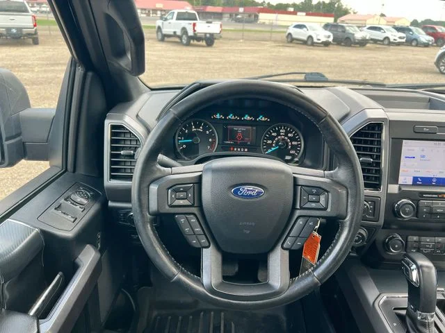 Used 2019 Black Ford XLT image 13