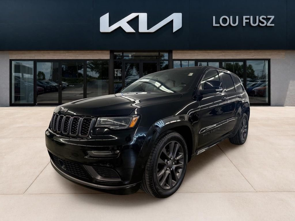 Used 2018 Black Jeep Overland image 1