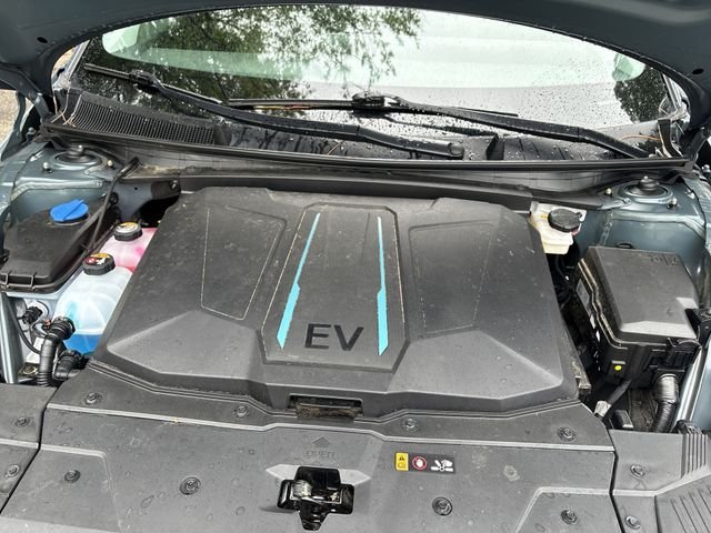 Certified Used 2024 Green Hyundai SEL image 28