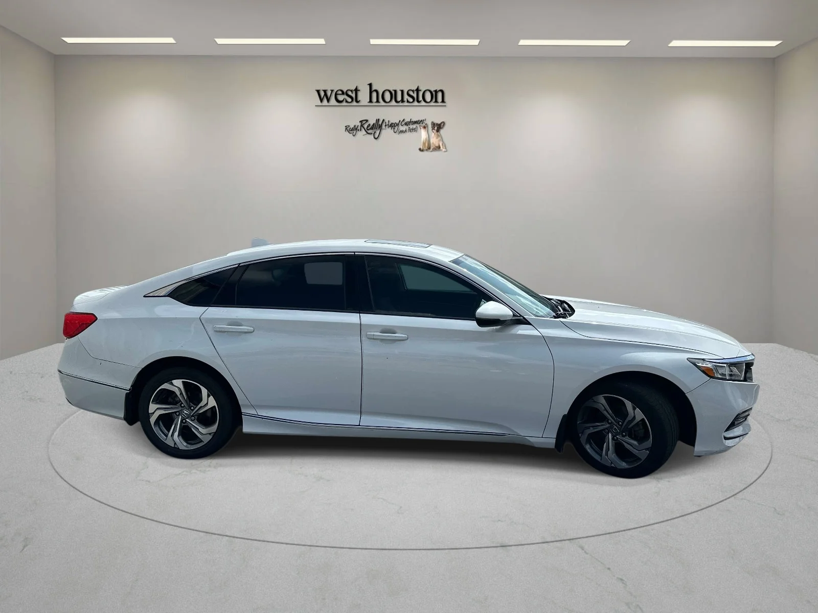 Used 2018 White Honda EX-L Navi 1.5T image 4