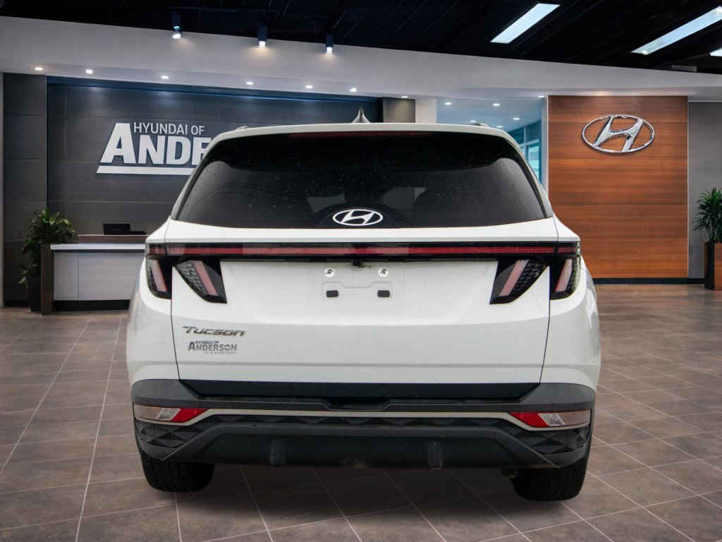 Used 2023 White Hyundai SEL image 12