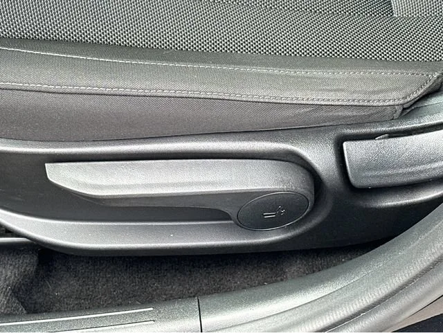 2021 Hyundai Elantra SE - Photo 29