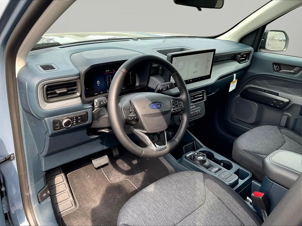 New 2025 Azure Gray Metallic Tri-Coat Ford XLT image 7