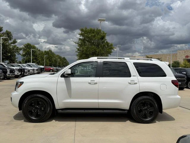 Certified Used 2020 ICE CAP Toyota SR5 image 6