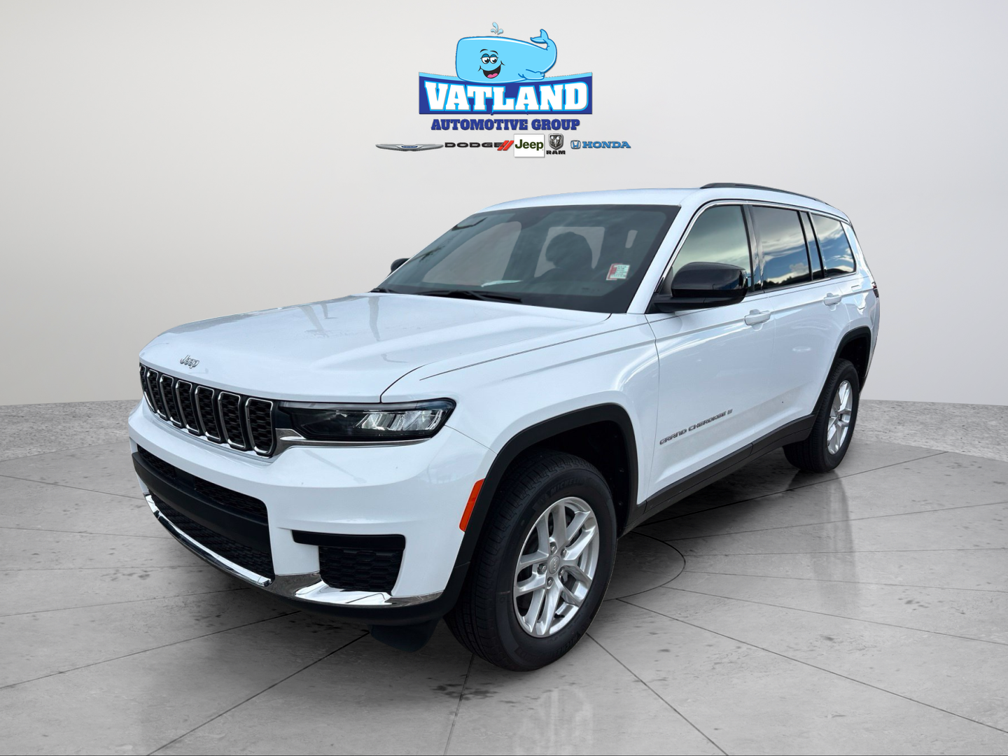 New 2026 Bright White Clear-Coat Exterior Paint Jeep Laredo image 1